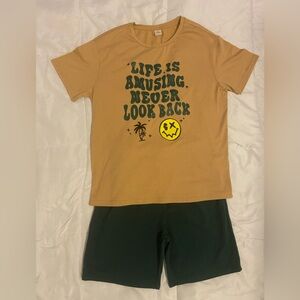 SHEIN, Size 11-12, Color dark tan and Hunter green